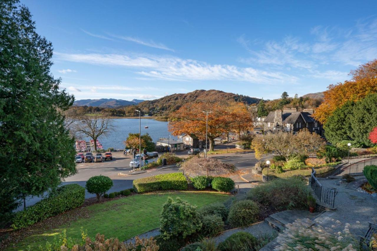 Brand New - Contemporary - 2 Bedroom - 2 Bathroom - Spacious Apartment - Lake Views Ambleside Bagian luar foto