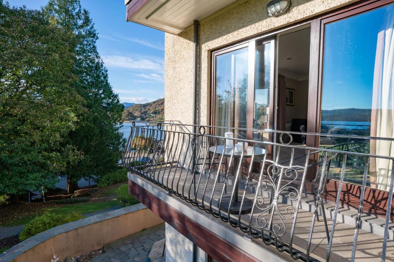 Brand New - Contemporary - 2 Bedroom - 2 Bathroom - Spacious Apartment - Lake Views Ambleside Bagian luar foto